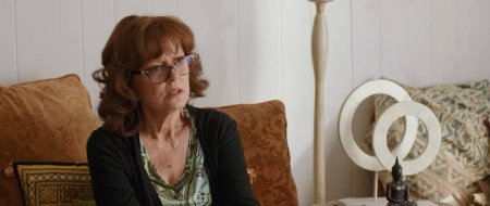 Назойливая (2015) Назойливая (2015)