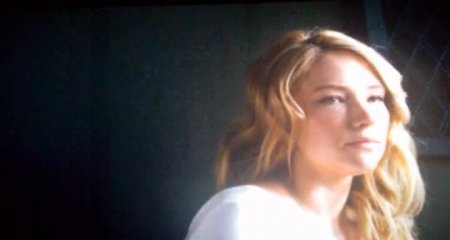 Девушка в поезде (2016)