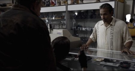 Боксер-марионетка (2016)