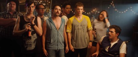 Выпускники (2014)