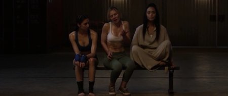 Леди Кровавый Бой (2016) Леди Кровавый Бой (2016)